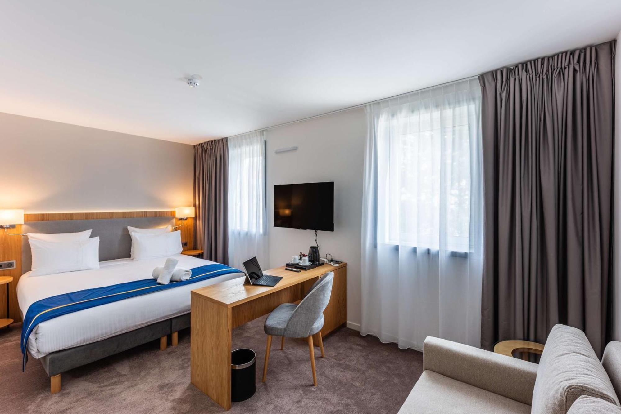 Brit Hotel Privilege Paris Rosny-Sous-Bois Exteriér fotografie