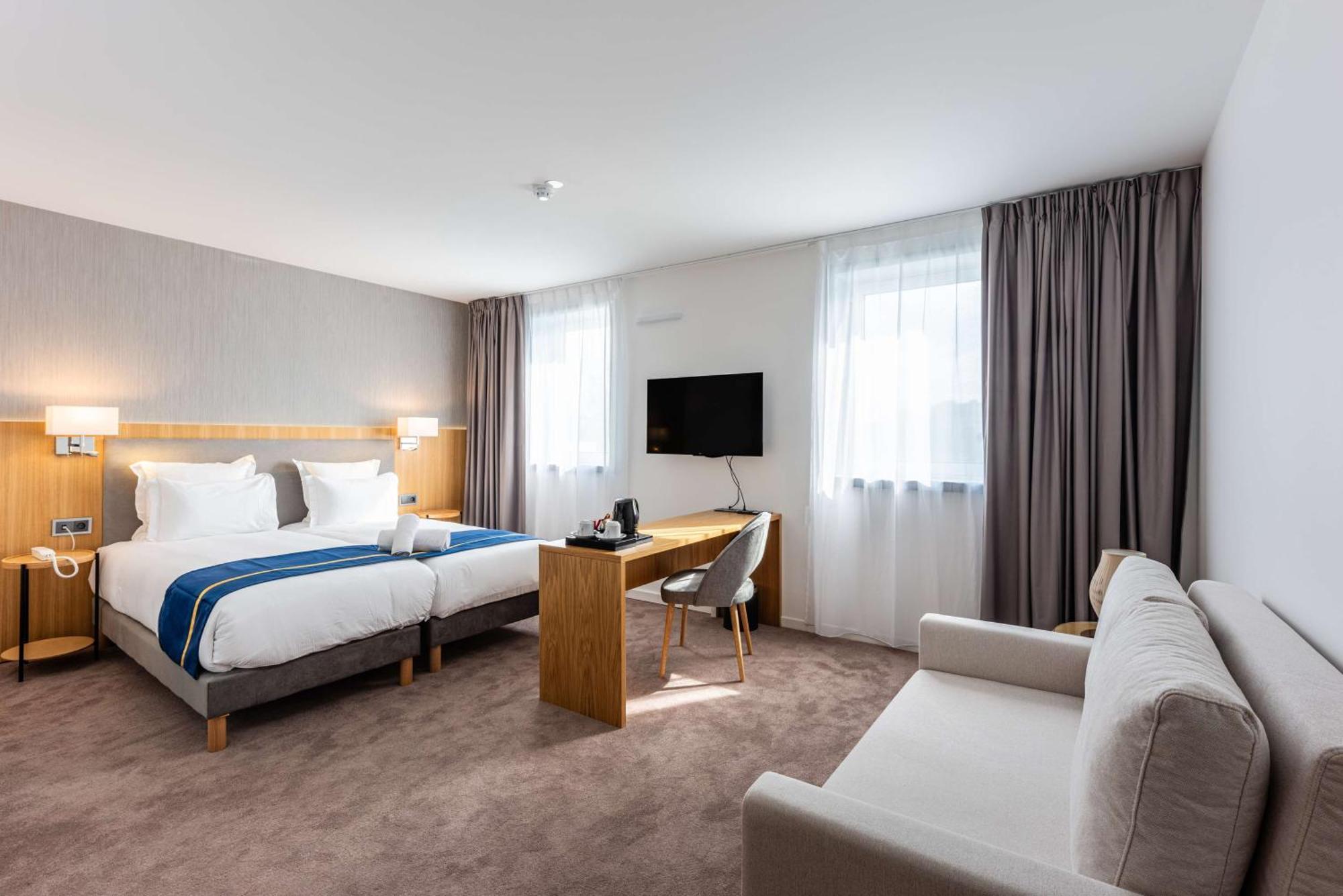 Brit Hotel Privilege Paris Rosny-Sous-Bois Exteriér fotografie